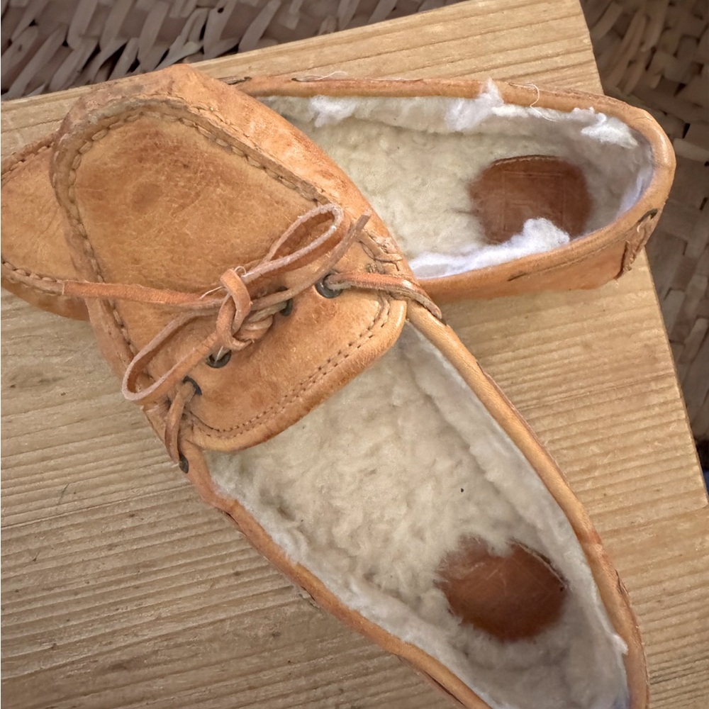 Frye Loafers Shearling Moccasins Driving slippers